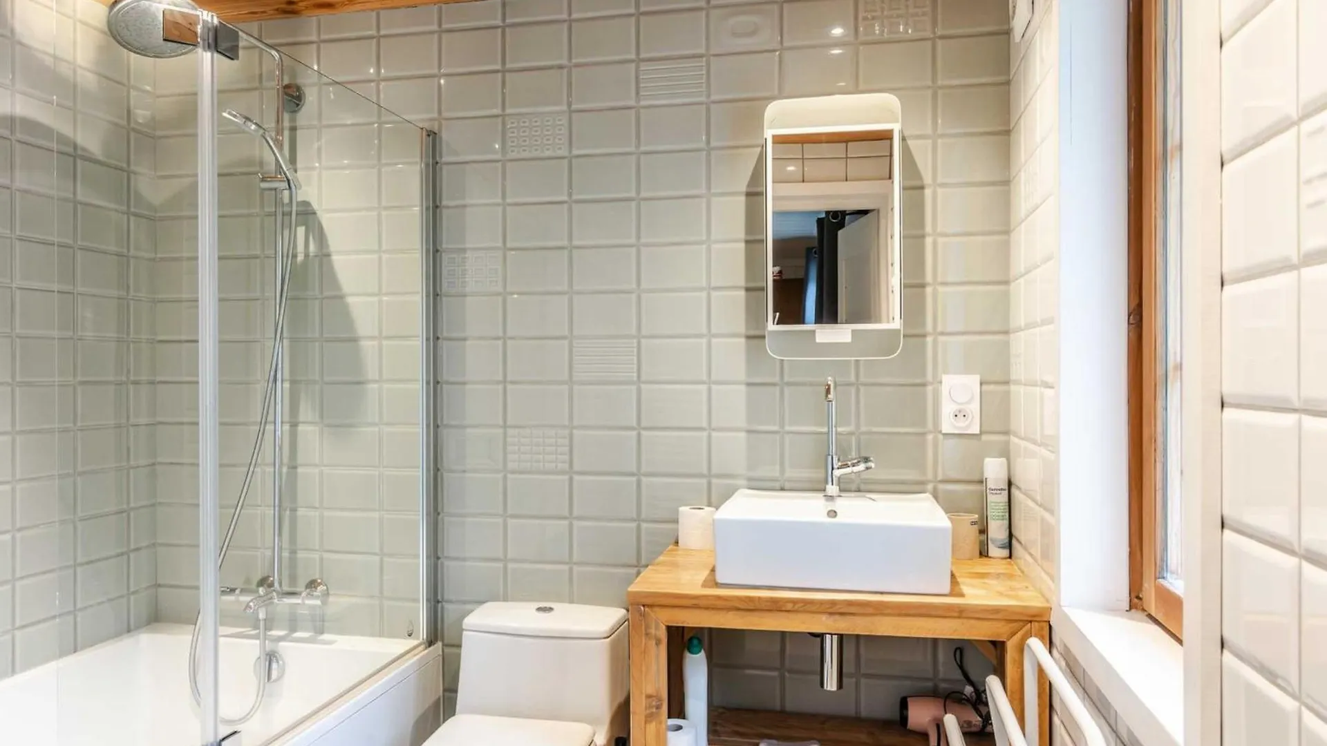 Chalet De Standing A Morzine Avec Jacuzzi, Sauna Et Espace Jeux, A Proximite Des Pistes - Fr-1-754-2