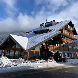 Le Concorde Hotel
