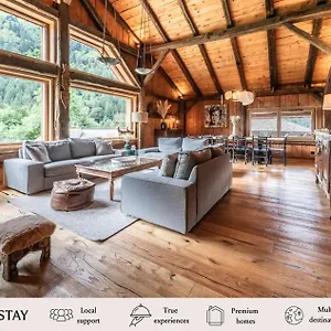 Le - By Emerald Morzine